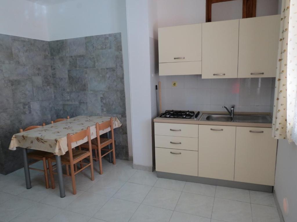 Hotel Residence Villa Ascoli Vieste Rum bild